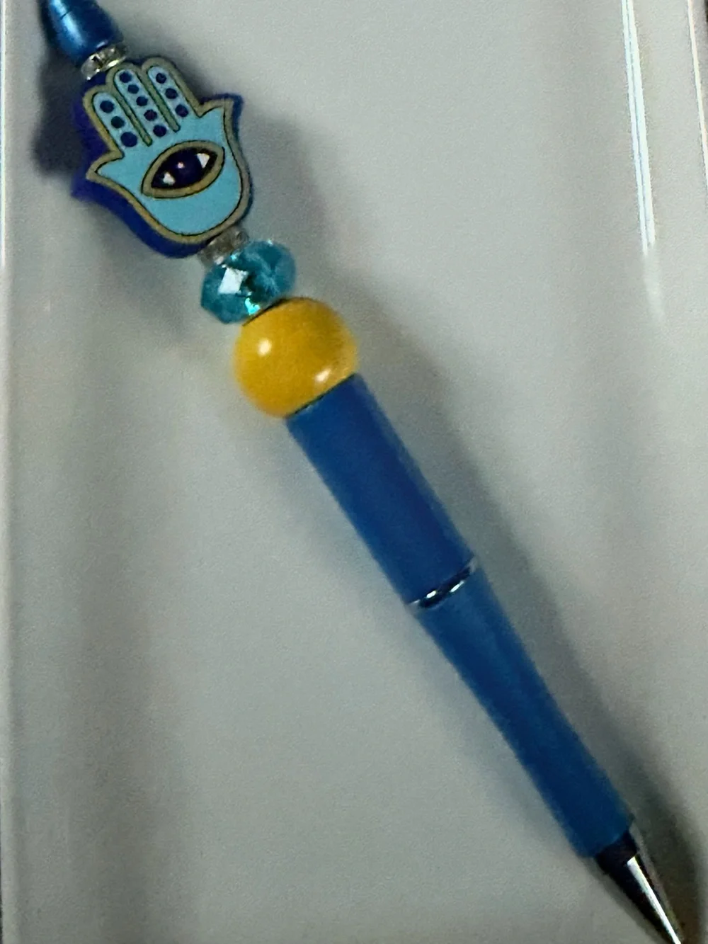 BEADED PEN